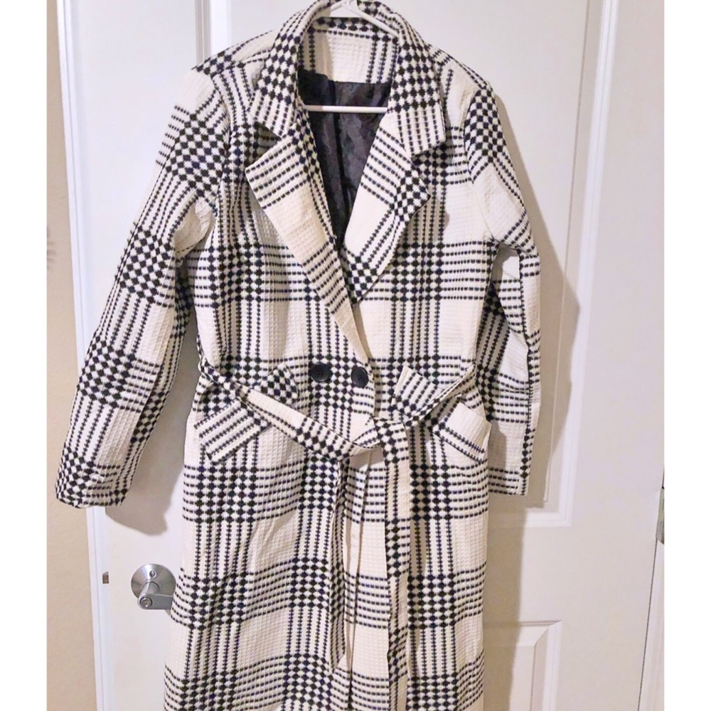 Plaid SHEIN women’s jacket